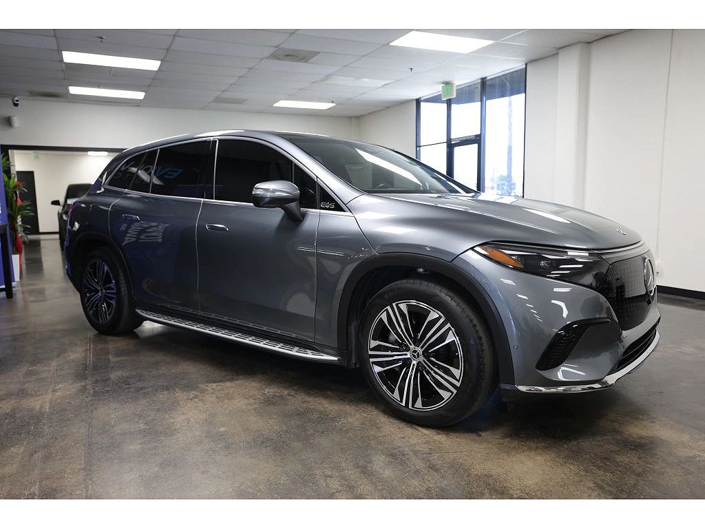 2023 Mercedes-Benz EQS photo 1