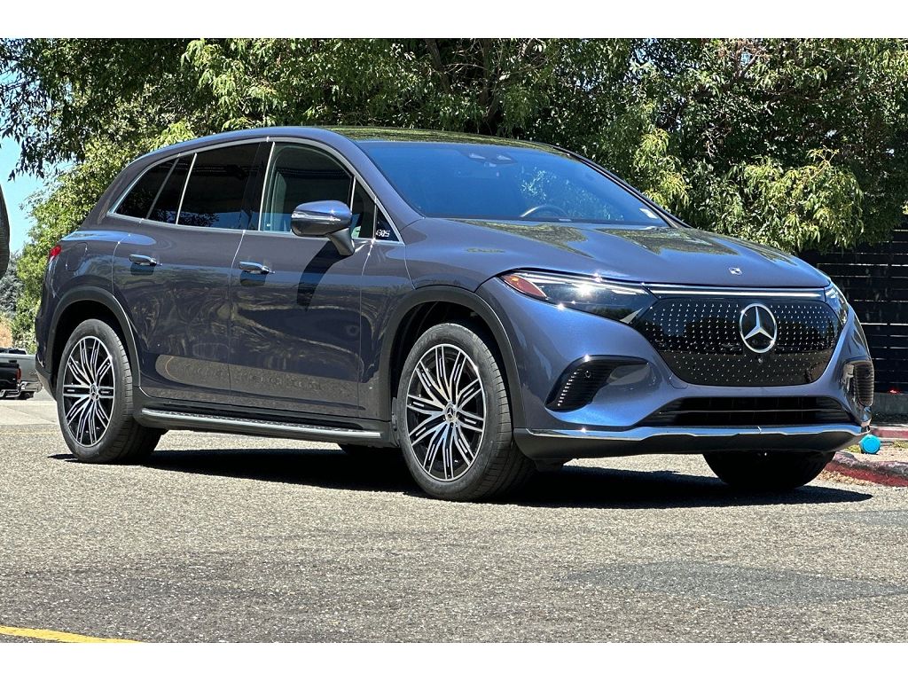 2023 Mercedes-Benz EQS photo 1
