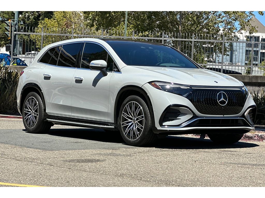 2023 Mercedes-Benz EQS photo 1