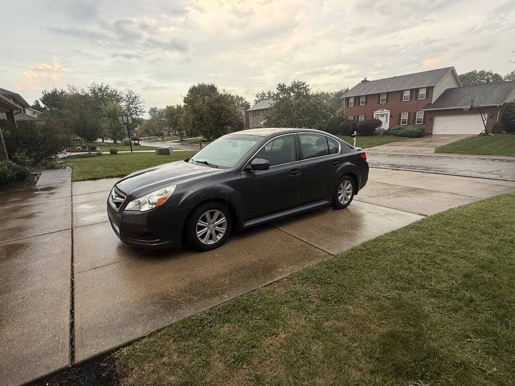 2011 Subaru Legacy 2.5i Premium