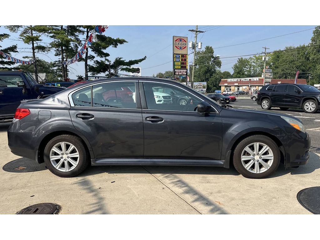 2011 Subaru Legacy 2.5i Premium