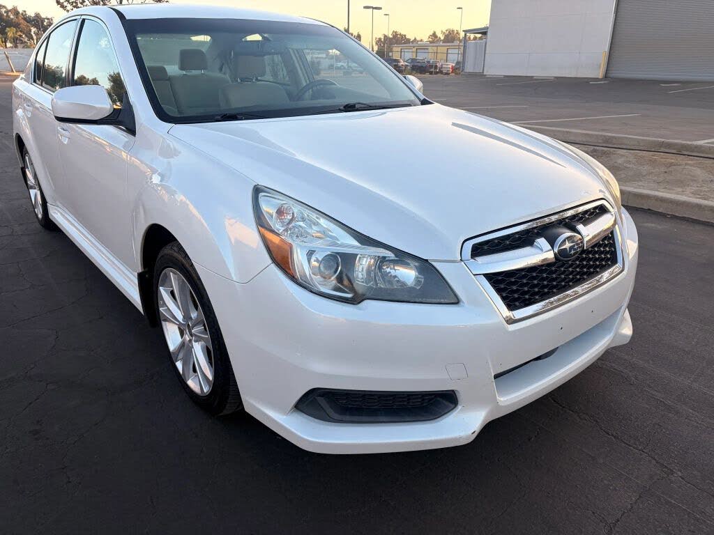 2013 Subaru Legacy 2.5i Premium