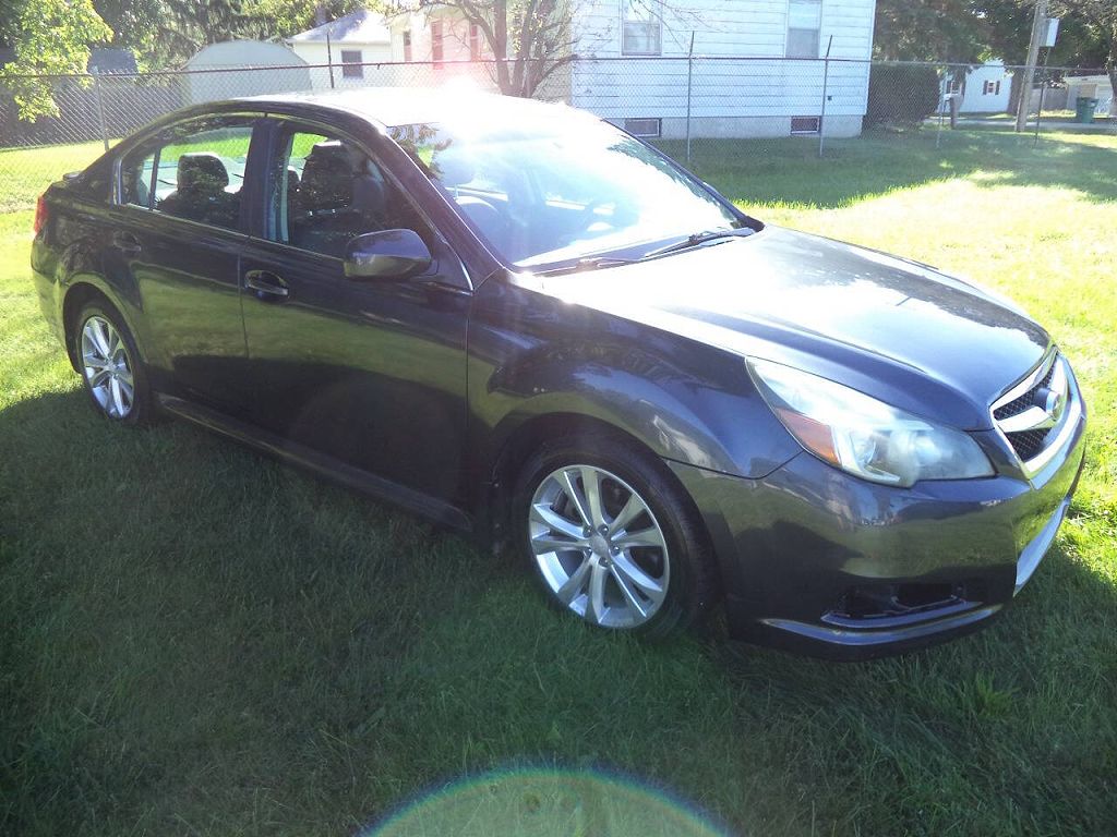 2013 Subaru Legacy 2.5i Premium