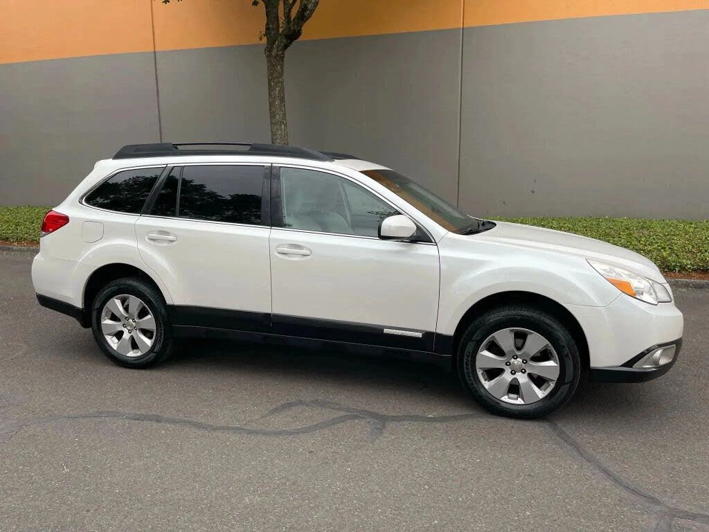 2013 Subaru Outback 2.5i PZEV