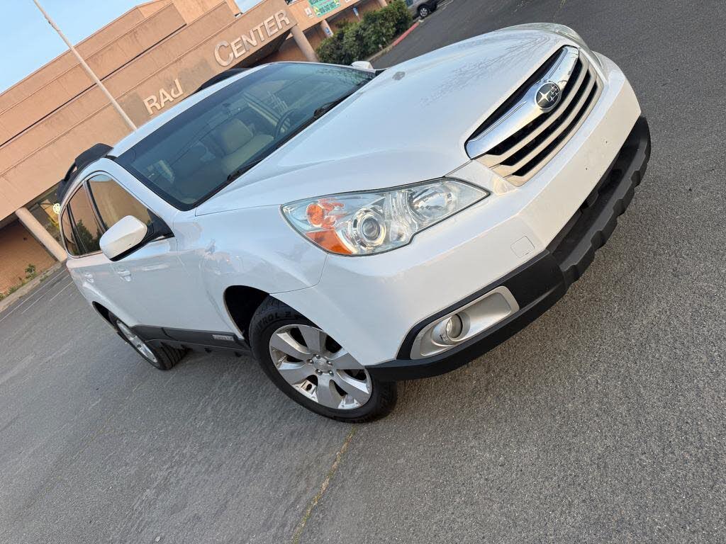 2012 Subaru Outback 2.5i Premium PZEV