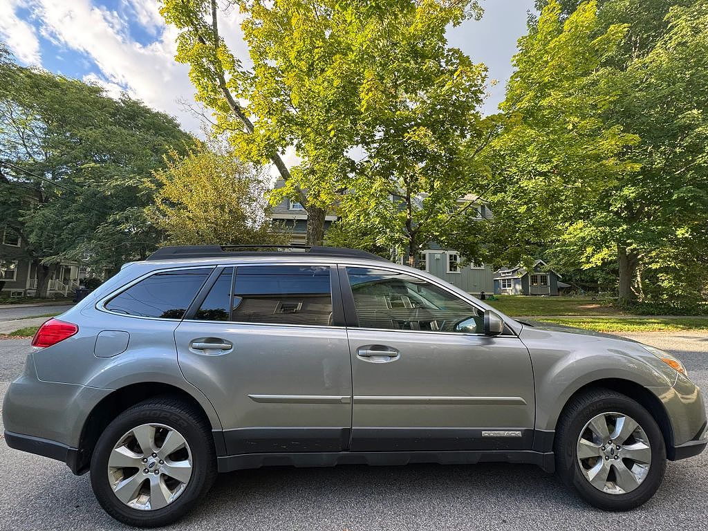 2011 Subaru Outback 2.5i Limited