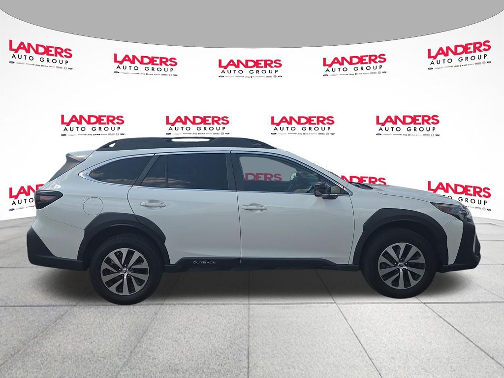 2024 Subaru Outback Premium