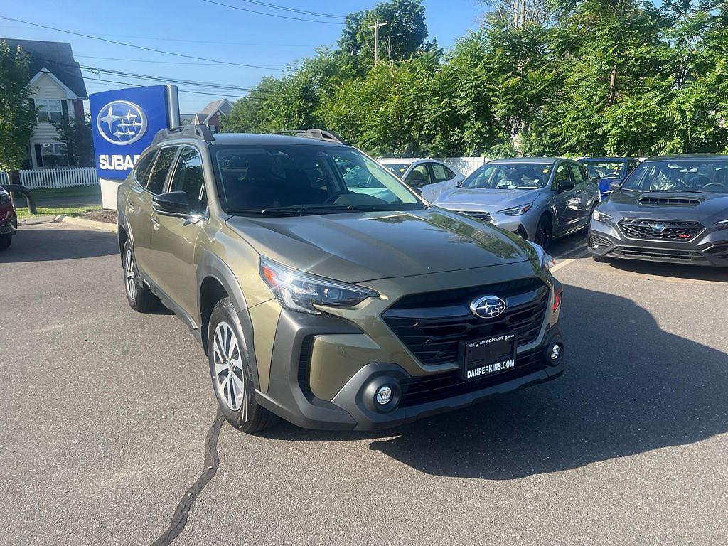 2025 Subaru Outback Premium