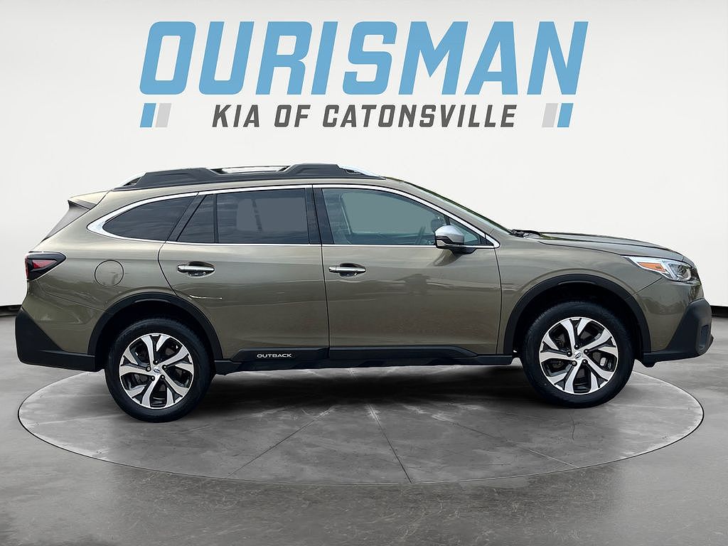 2022 Subaru Outback Touring