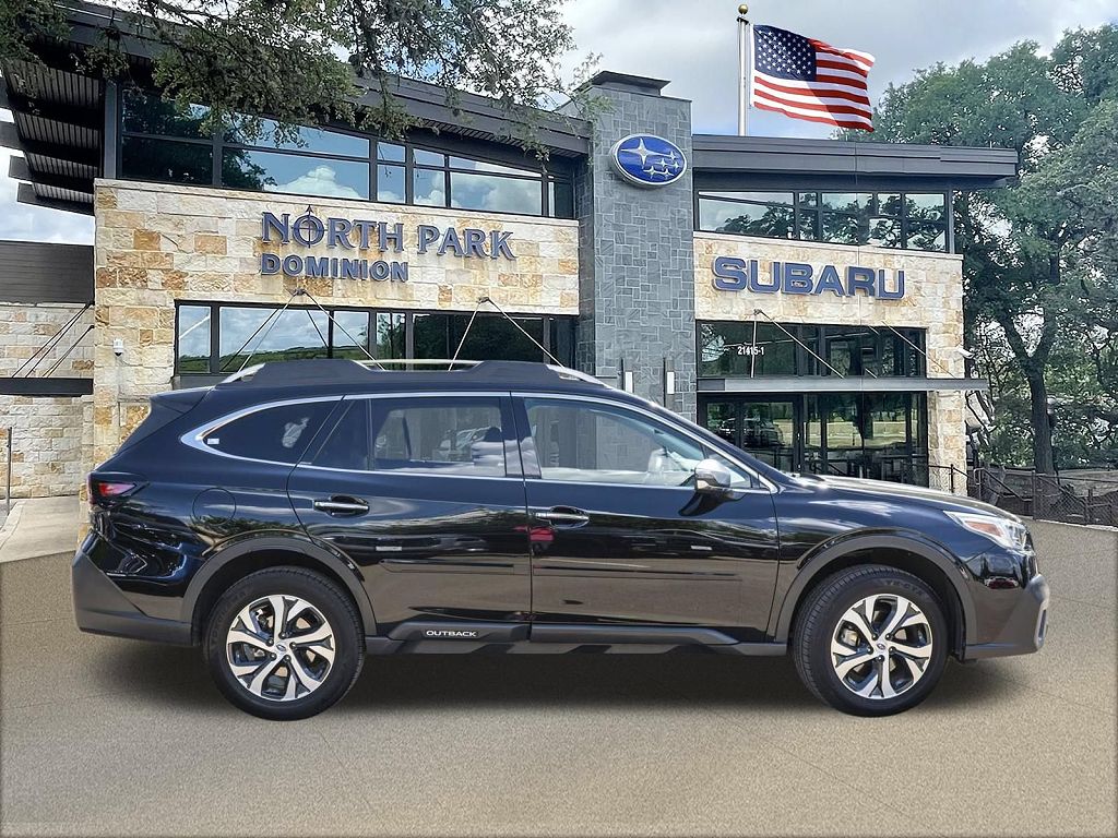 2022 Subaru Outback Touring