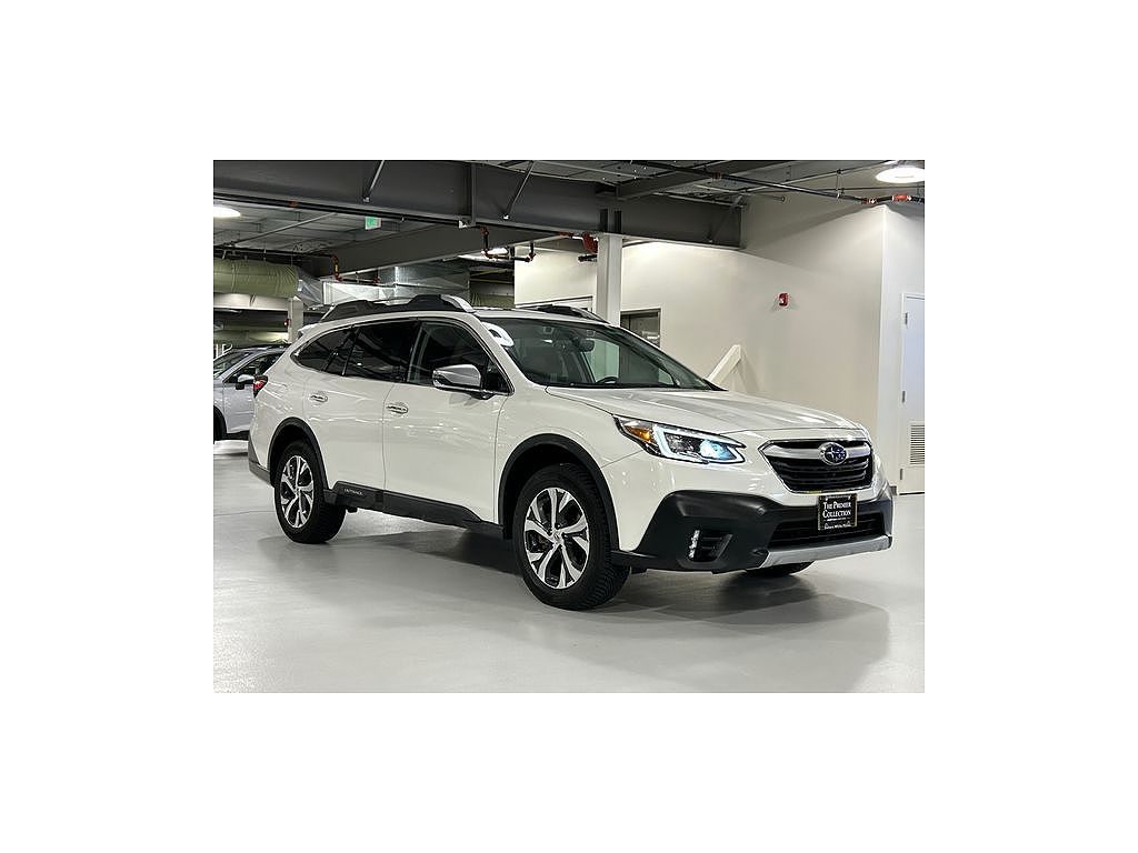 2022 Subaru Outback Touring XT