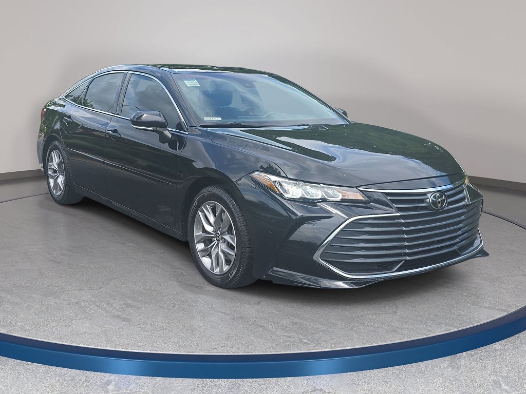2022 Toyota Avalon XLE
