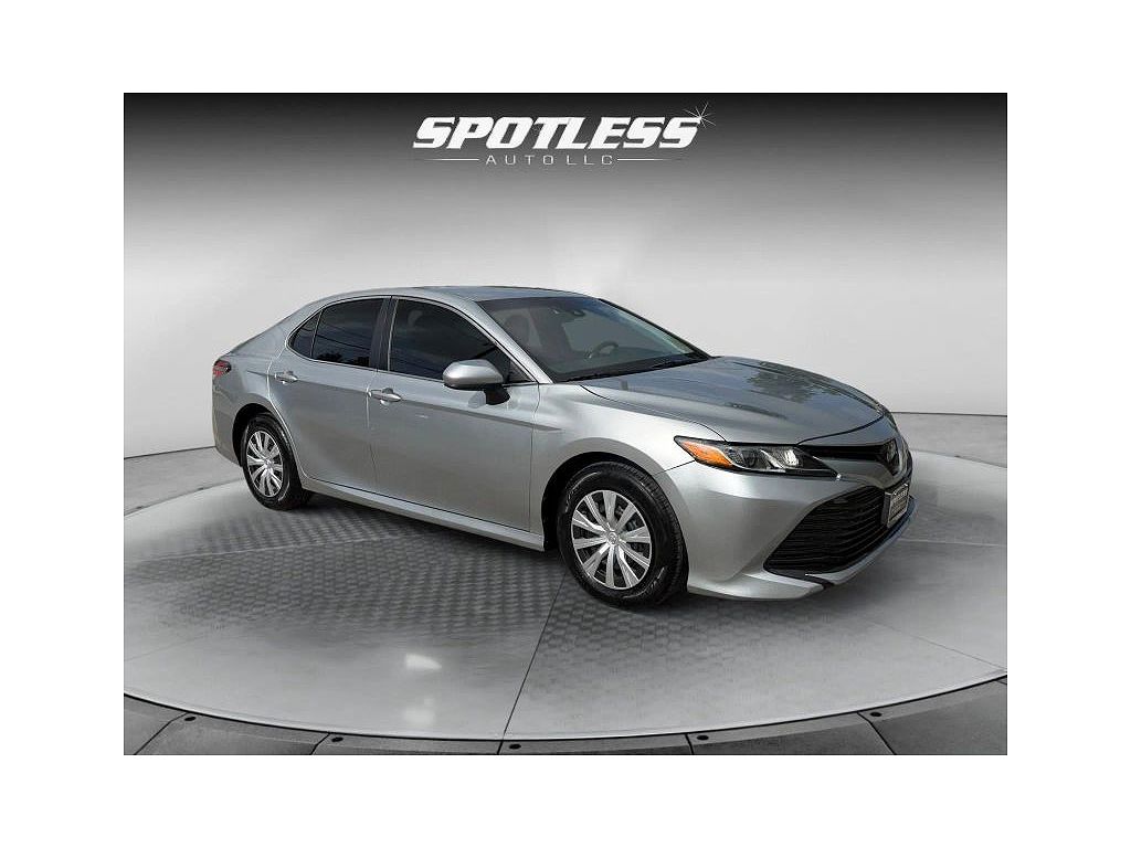 2018 Toyota Camry LE