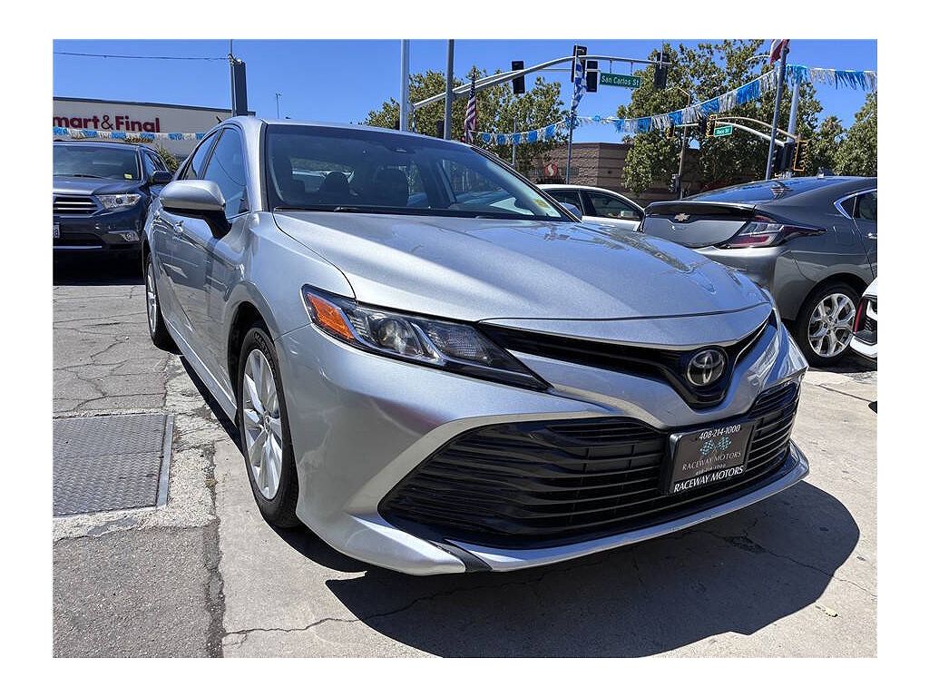 2019 Toyota Camry XLE