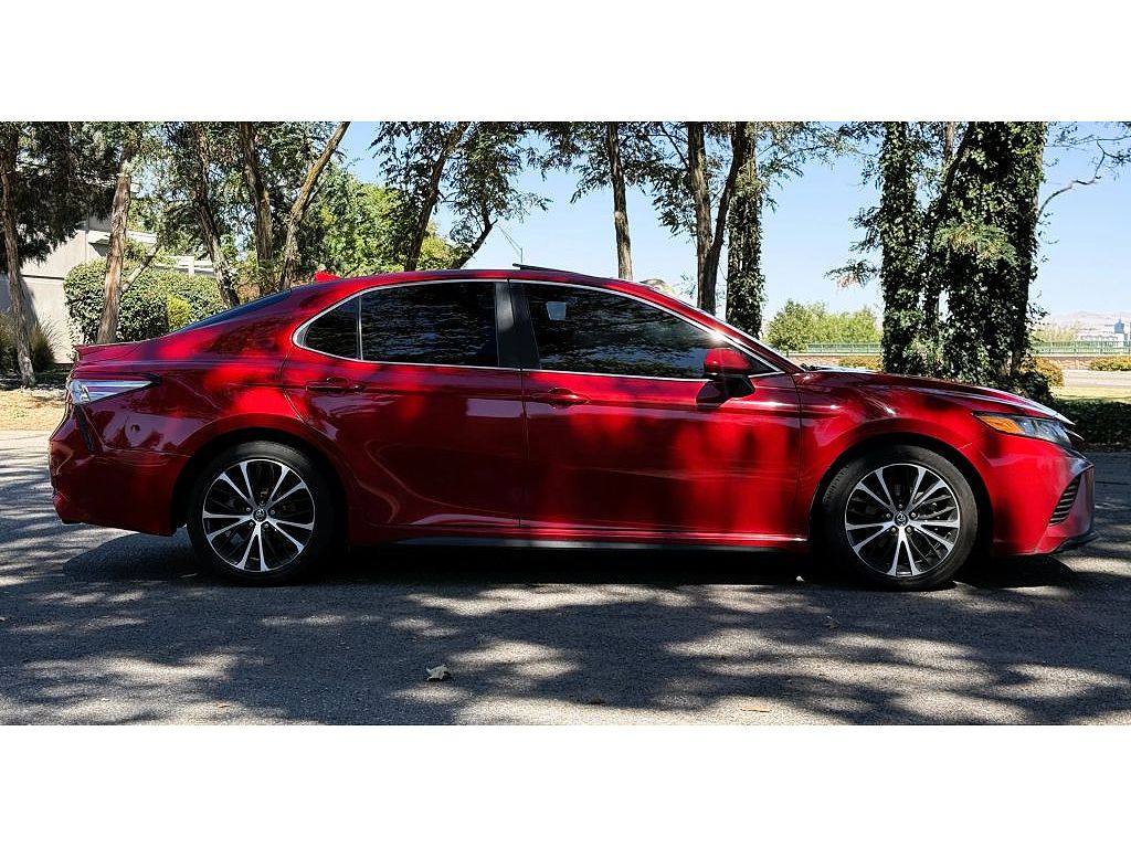 2019 Toyota Camry LE