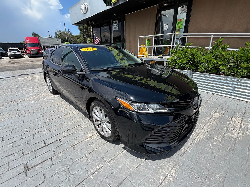 2019 Toyota Camry XLE