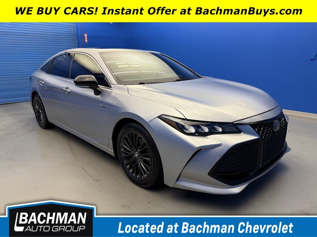 2019 Toyota Avalon Hybrid XSE