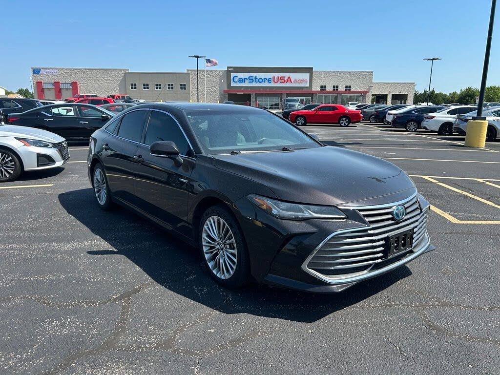 2019 Toyota Avalon Hybrid XLE