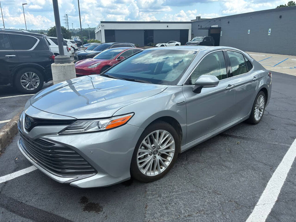 2018 Toyota Camry Hybrid XLE