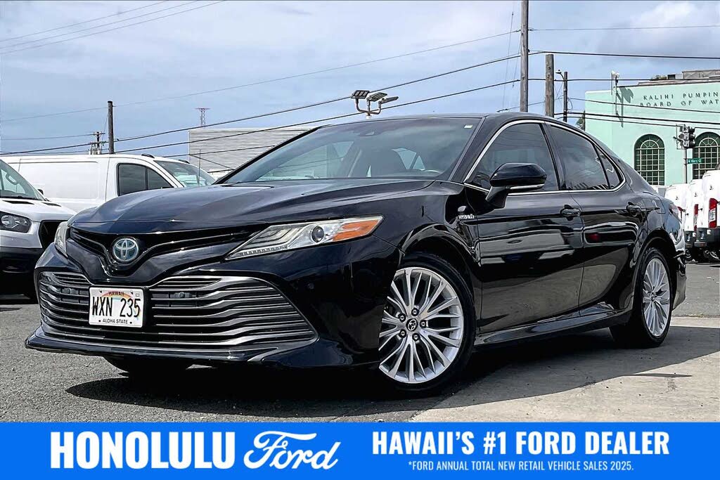 2018 Toyota Camry Hybrid XLE