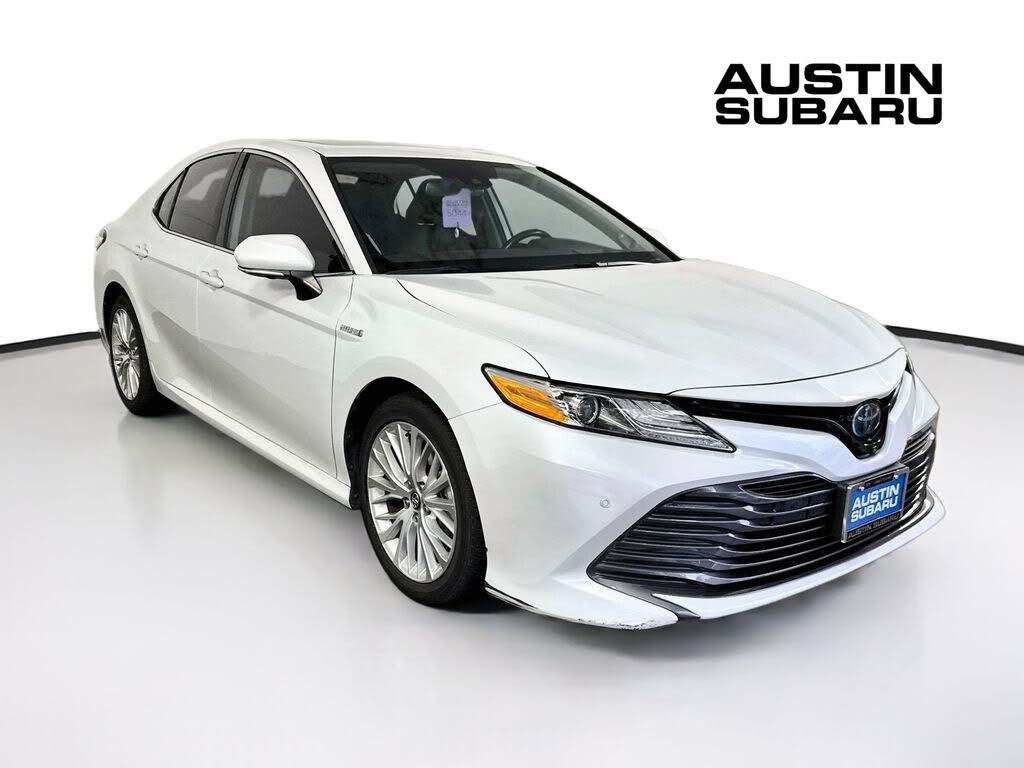 2019 Toyota Camry Hybrid XLE