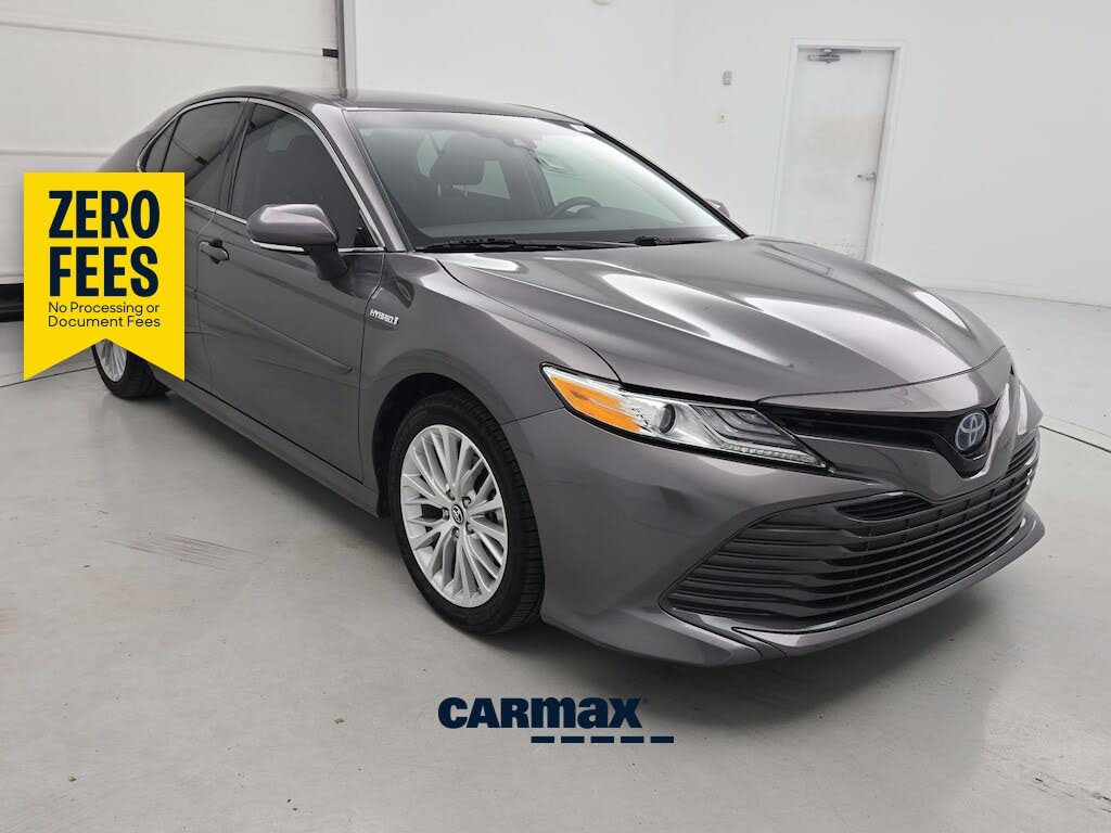 2019 Toyota Camry Hybrid SE