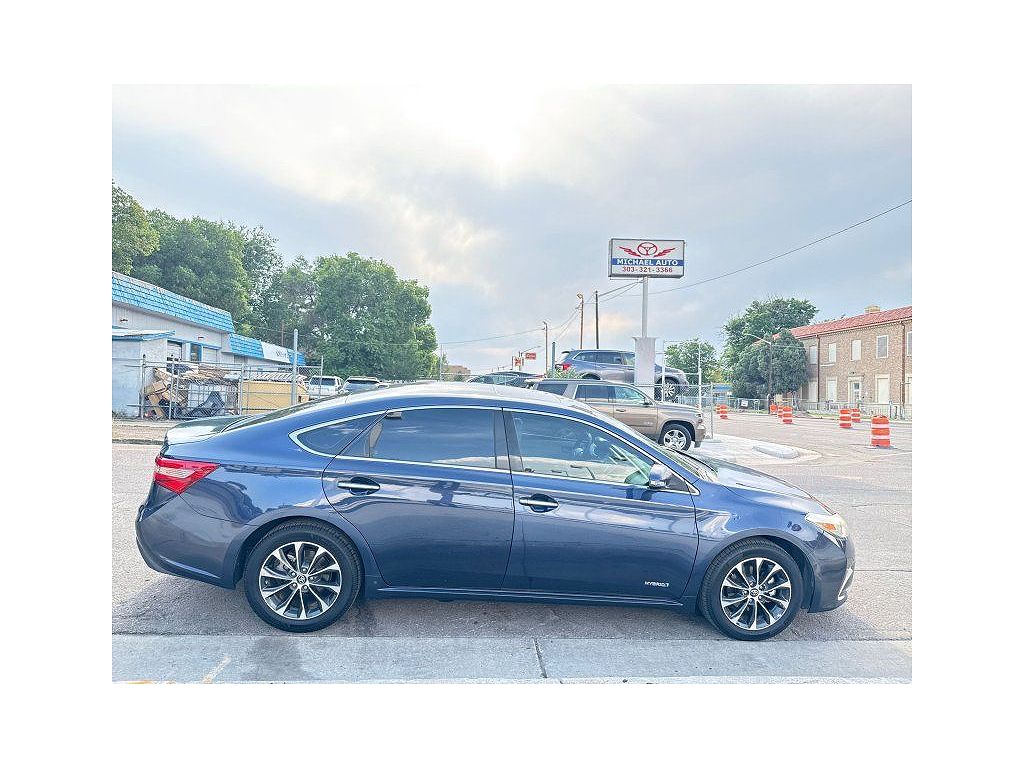 2016 Toyota Avalon Limited