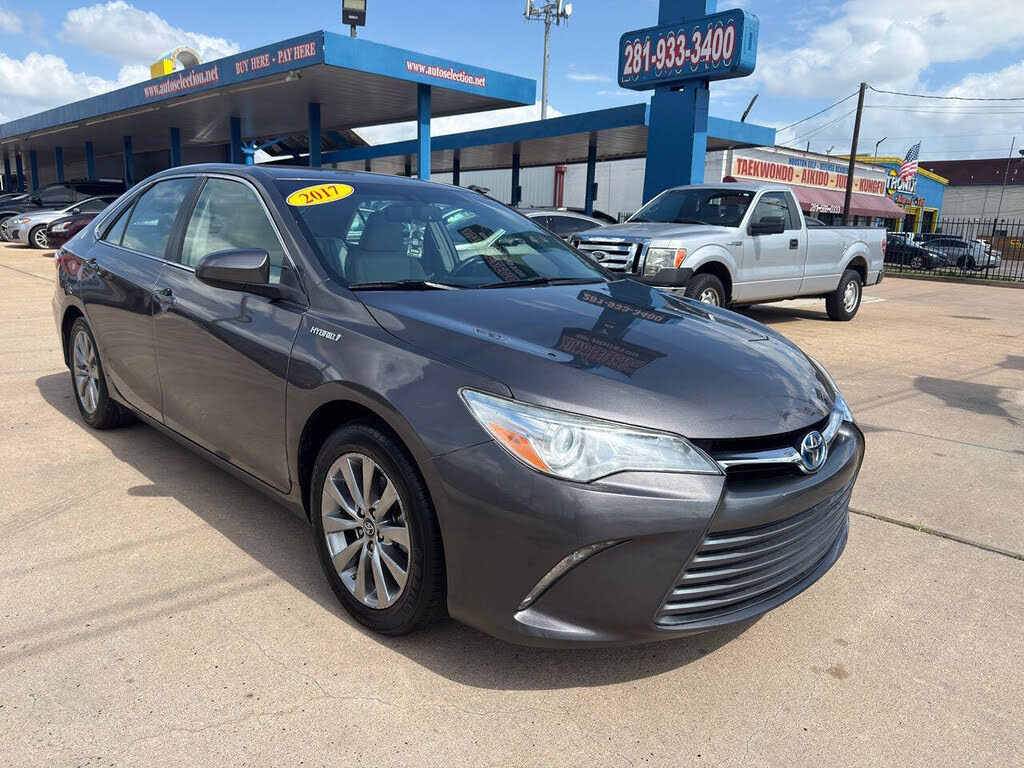 2017 Toyota Camry Hybrid SE