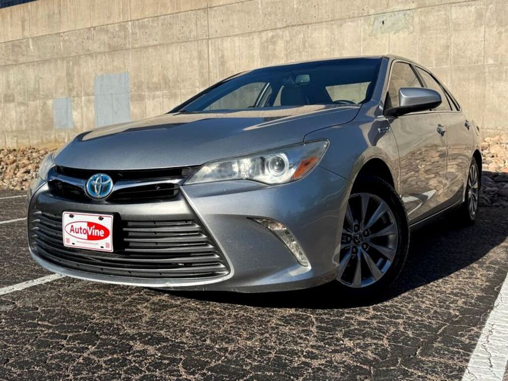 2017 Toyota Camry Hybrid SE