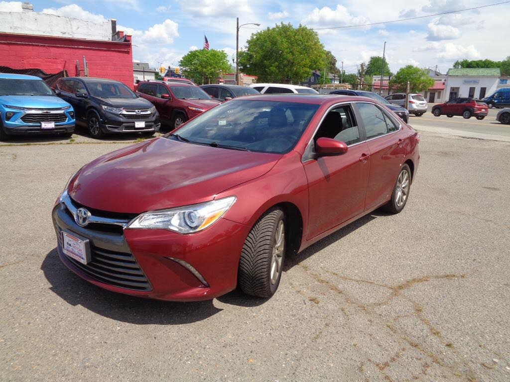 2015 Toyota Camry Hybrid LE