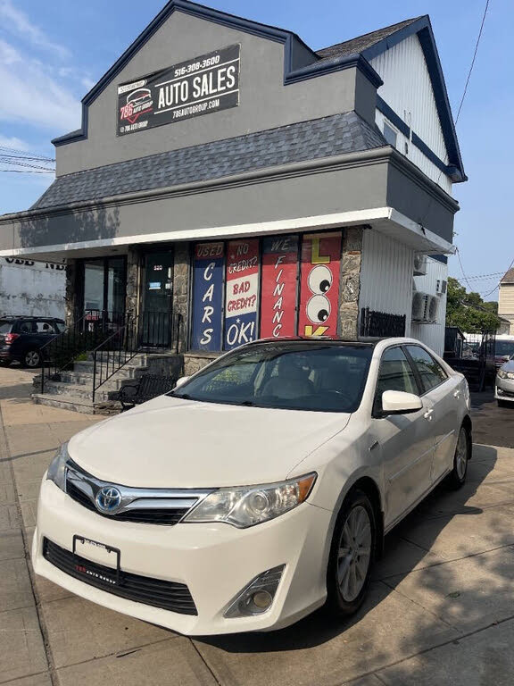 2014 Toyota Camry Hybrid LE