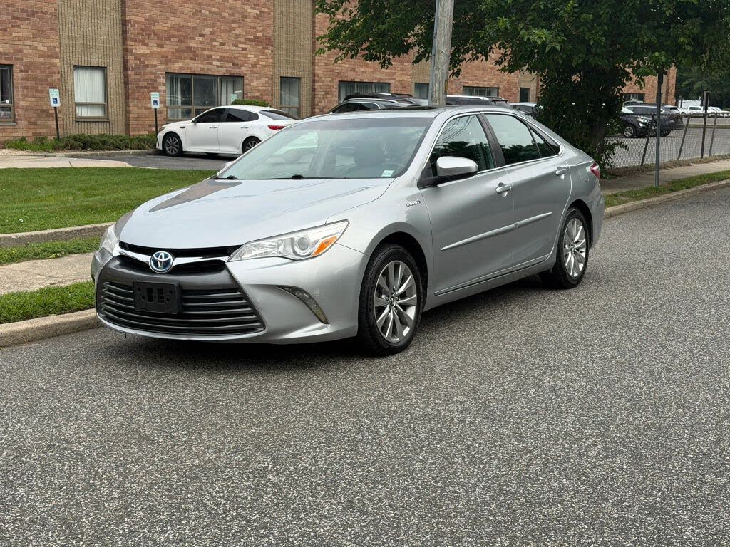 2017 Toyota Camry Hybrid SE