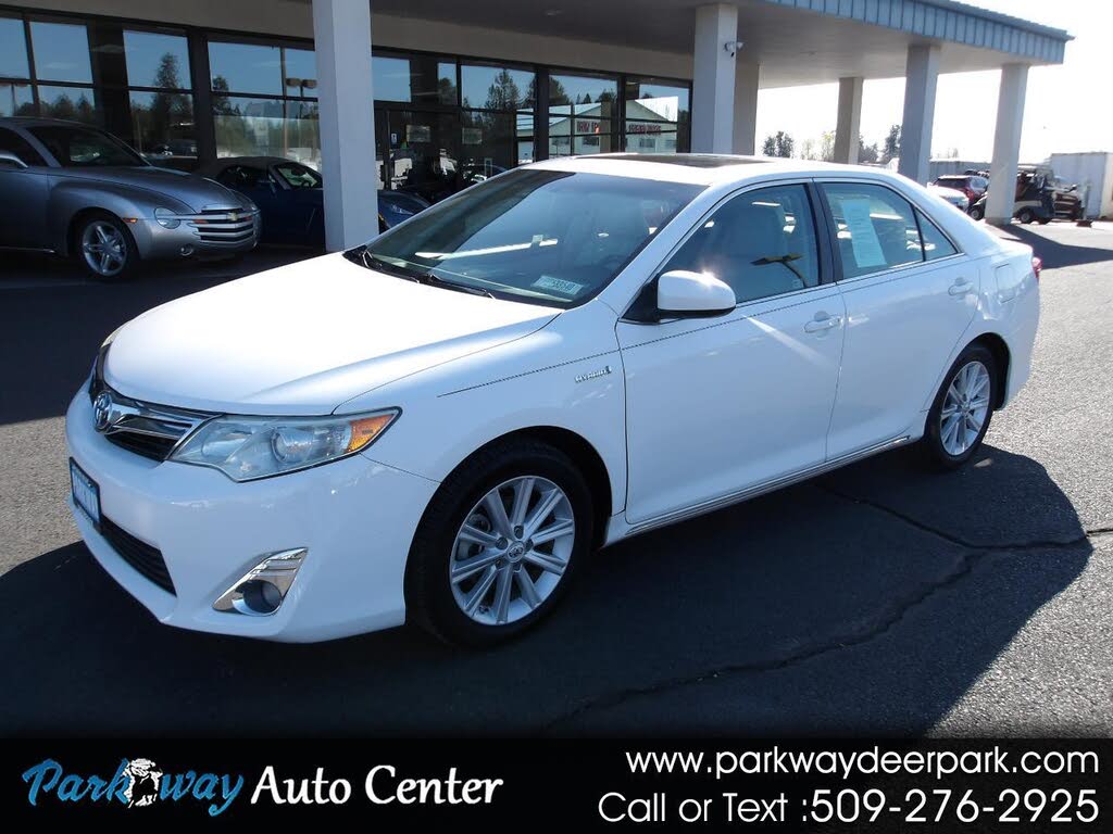 2013 Toyota Camry Hybrid LE