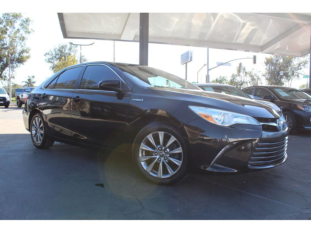 2015 Toyota Camry Hybrid XLE