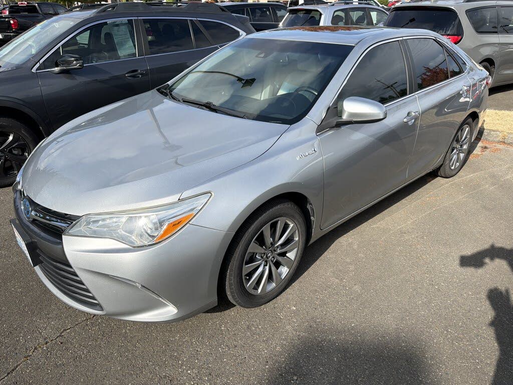 2016 Toyota Camry Hybrid SE