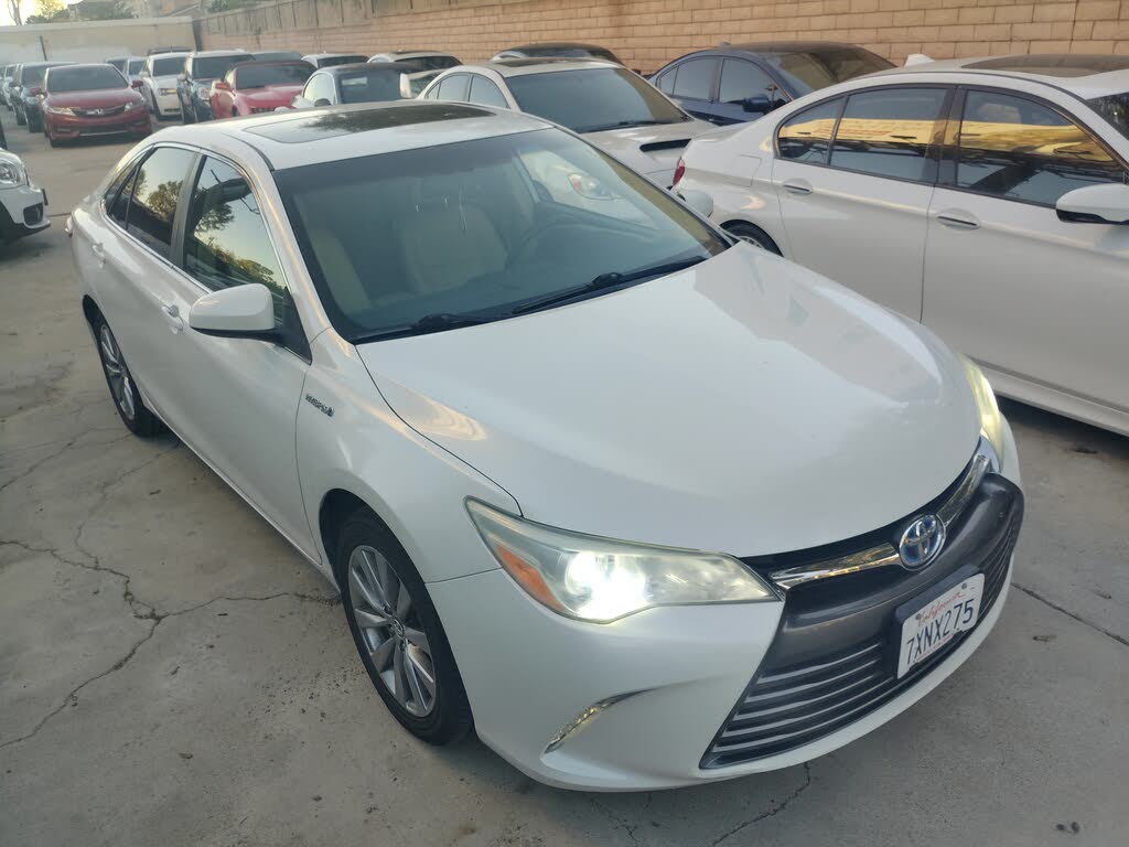 2015 Toyota Camry Hybrid LE
