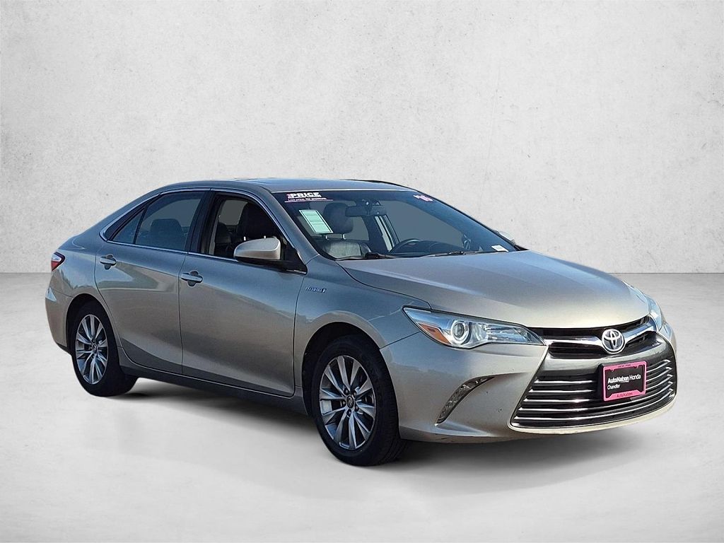 2016 Toyota Camry Hybrid SE