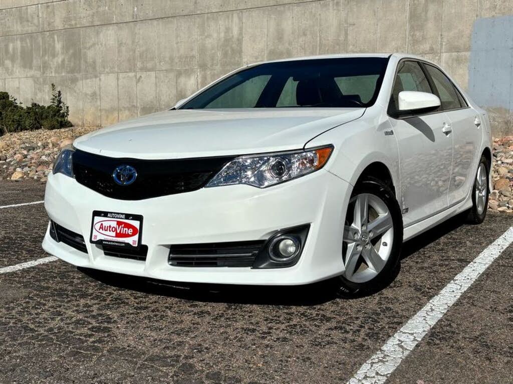 2014 Toyota Camry Hybrid LE