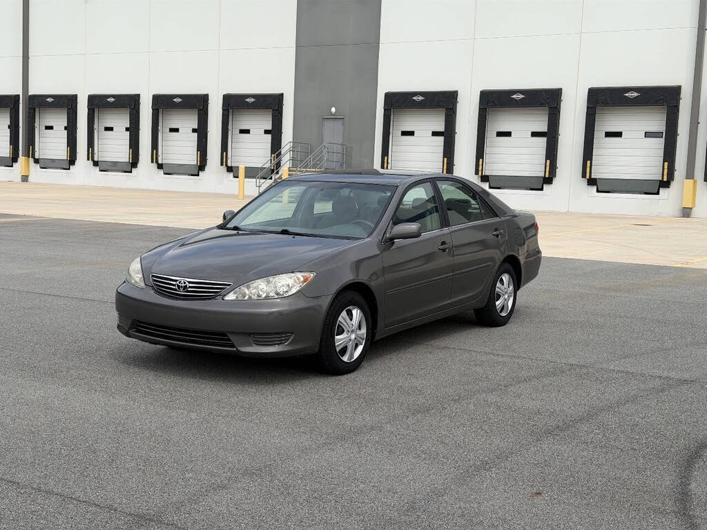 2005 Toyota Camry Standard