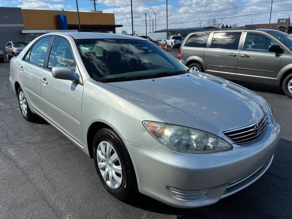 2005 Toyota Camry LE