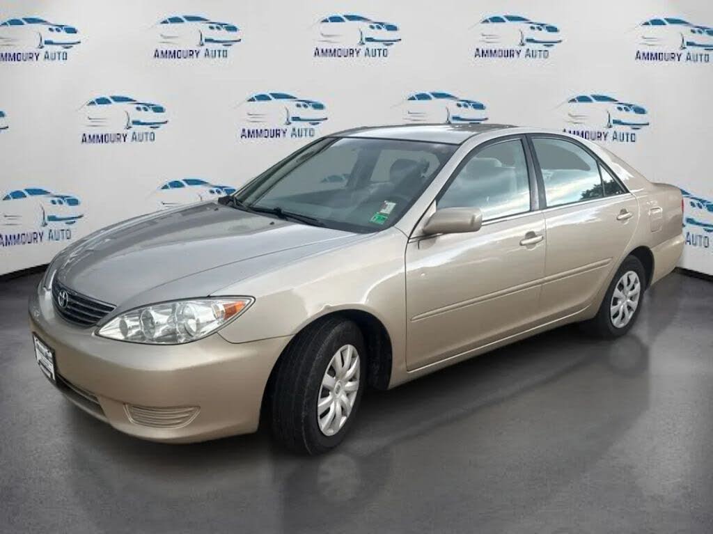2005 Toyota Camry Standard
