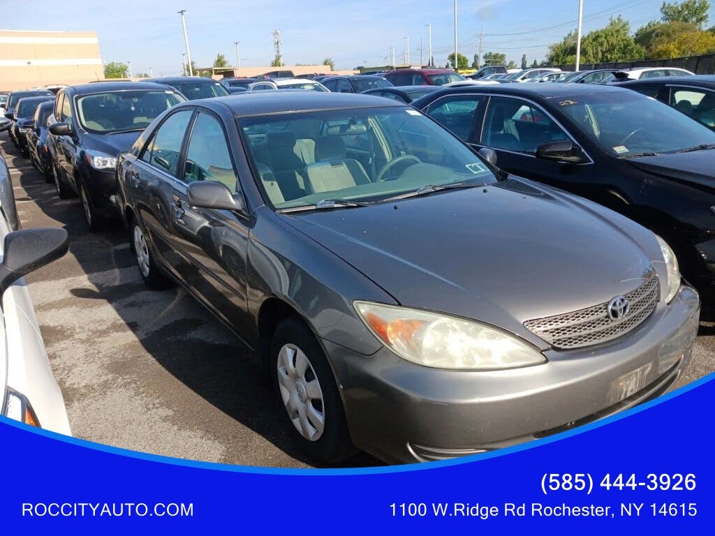 2004 Toyota Camry LE