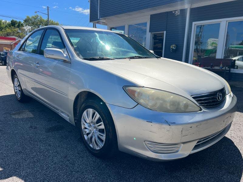 2005 Toyota Camry Standard