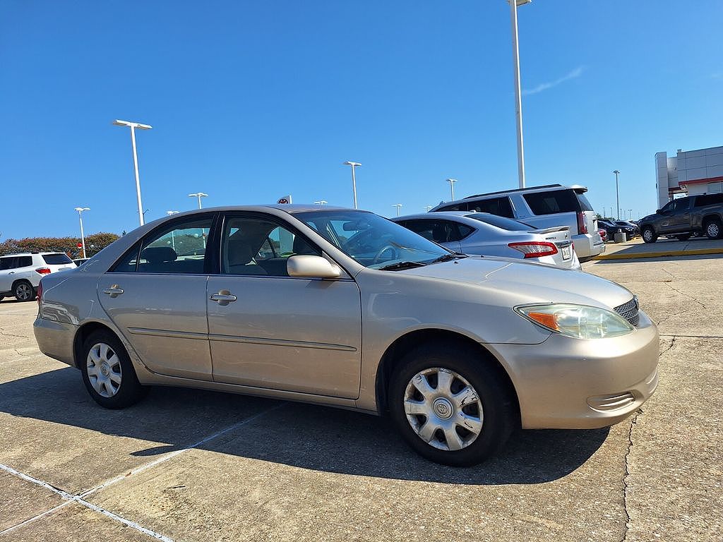 2004 Toyota Camry XLE