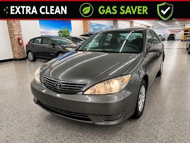 2005 Toyota Camry LE