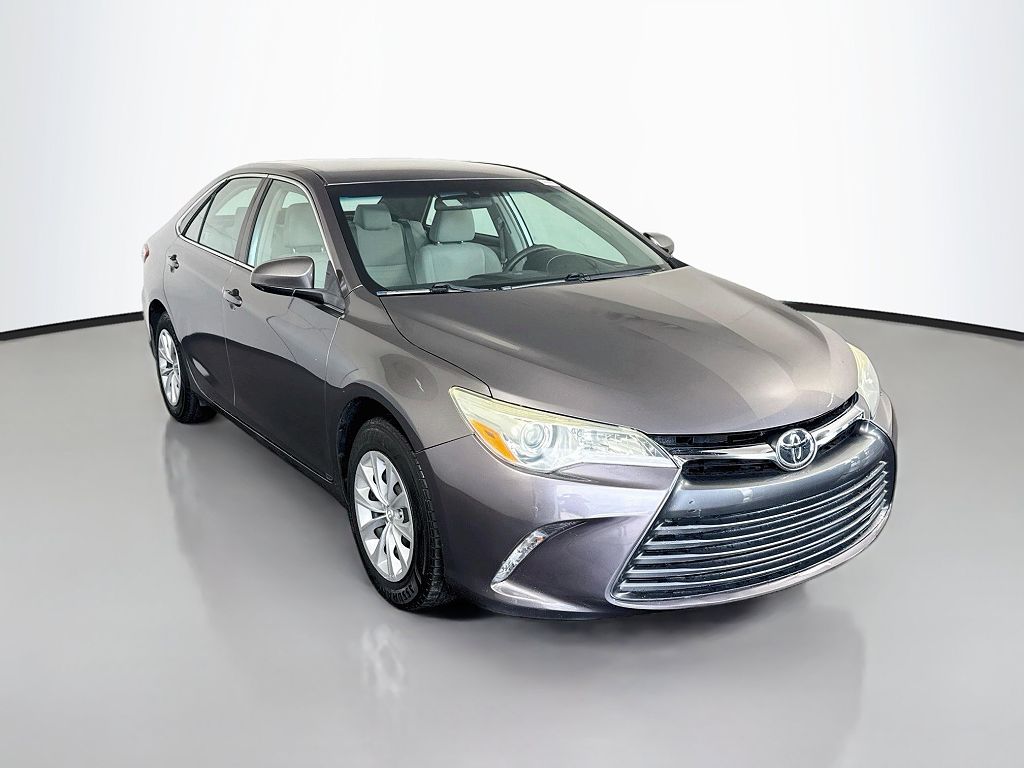 2016 Toyota Camry XSE