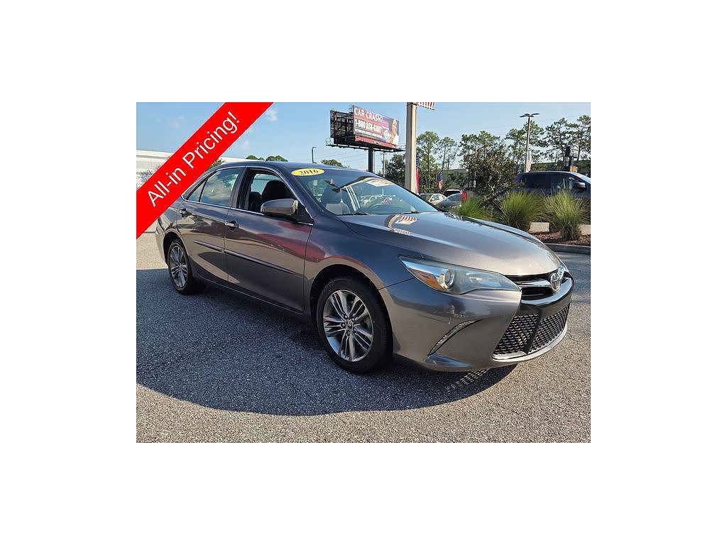 2016 Toyota Camry XSE
