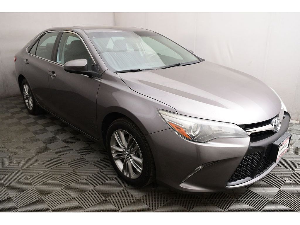 2016 Toyota Camry XSE
