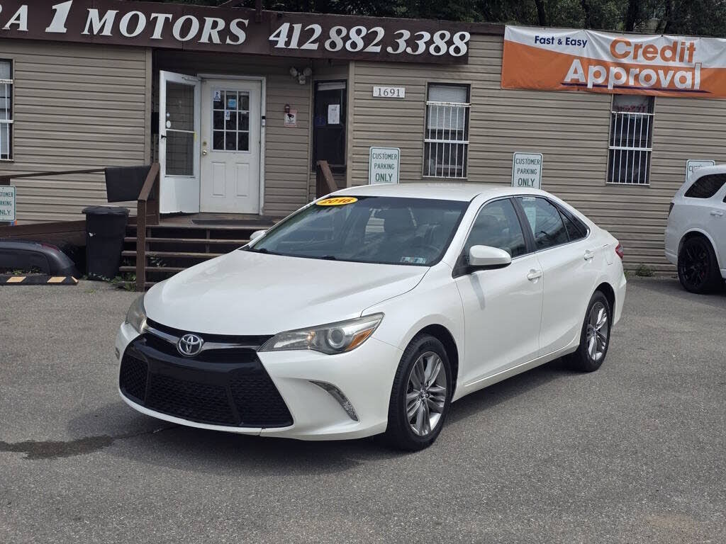 2016 Toyota Camry SE