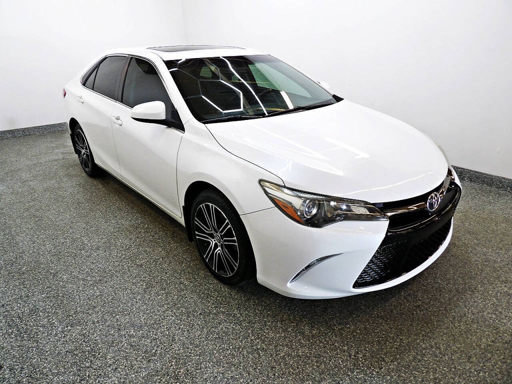 2016 Toyota Camry XSE
